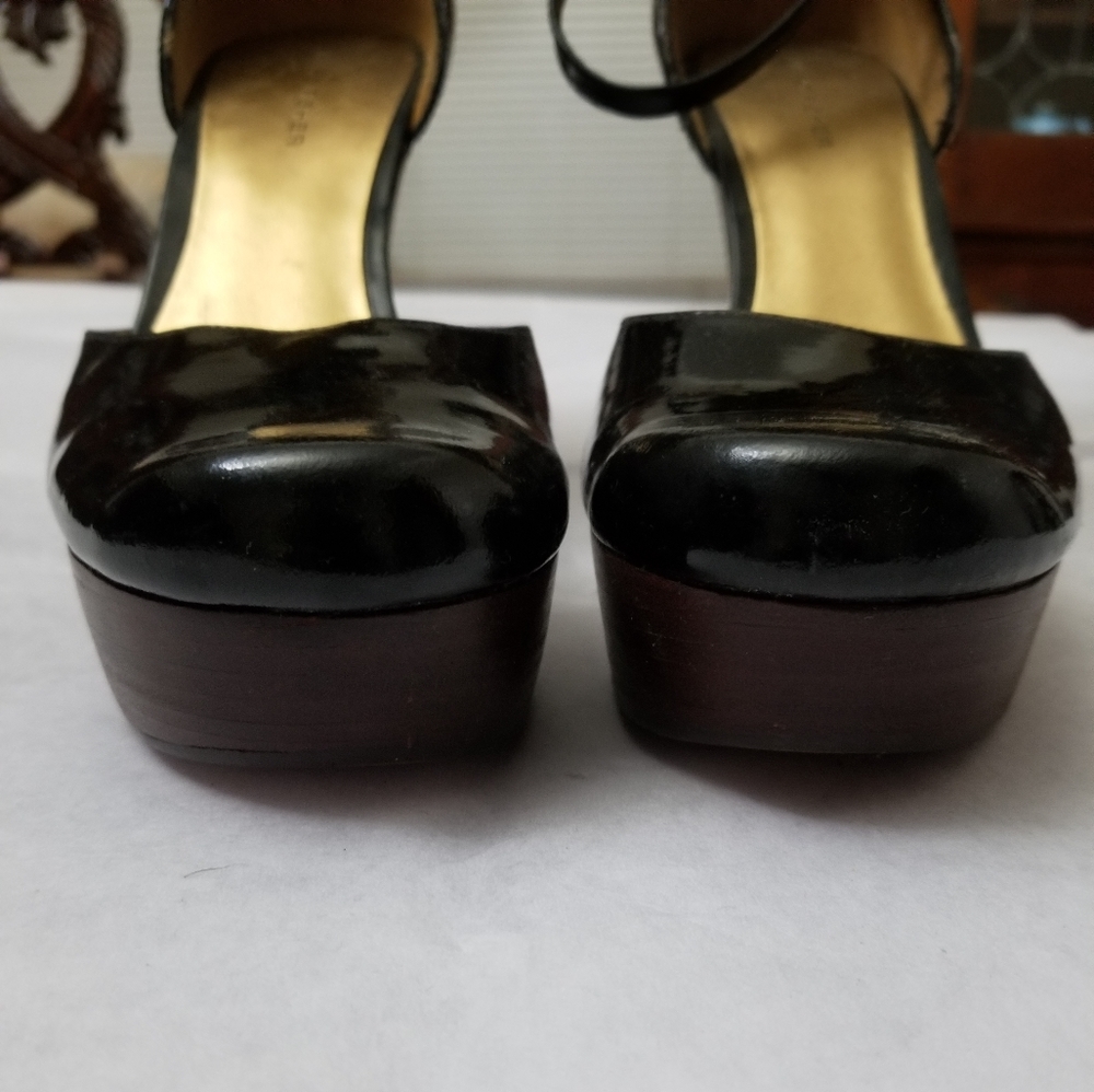 1980's Marc Fisher platform - Picture 2 of 9